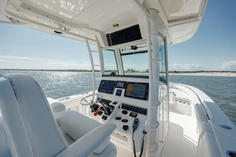 Slide: The Image of Boston Whaler 320 Outrage 2013 - 6068739