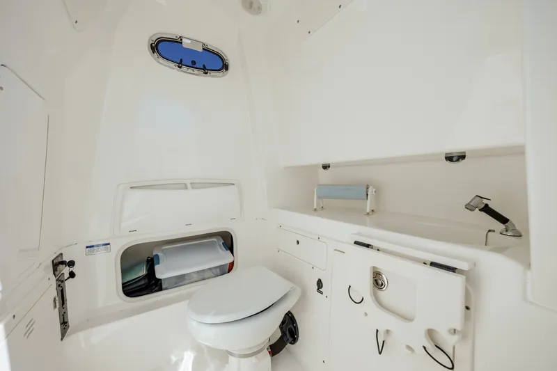 Slide: The Image of Boston Whaler 320 Outrage 2013 - 6068765