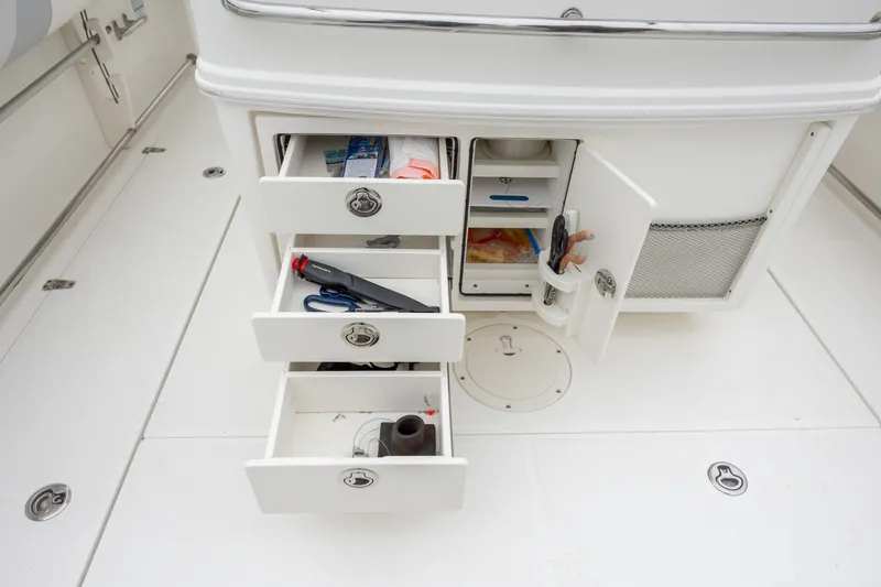 Slide: The Image of Boston Whaler 320 Outrage 2013 - 6068700