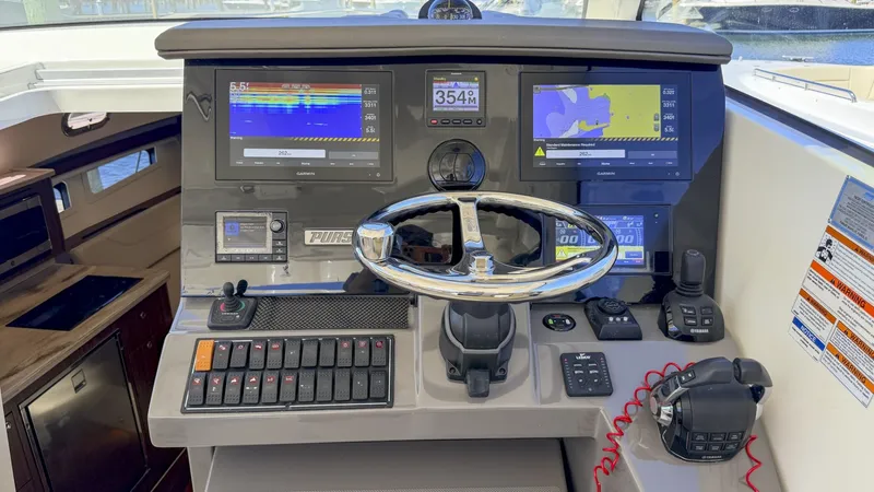 Slide: The Image of Pursuit 355 OS 2020 - 6068813