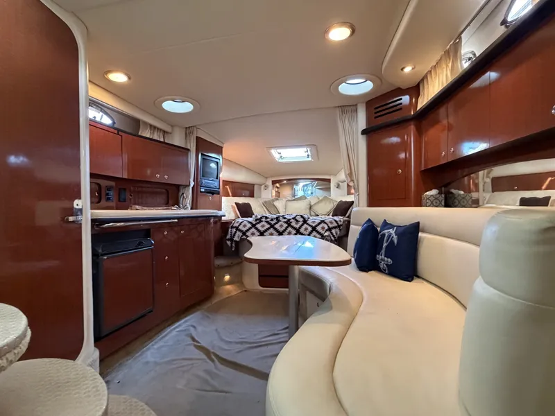 Slide: The Image of Sea Ray 320 Sundancer 2003 - 6068876