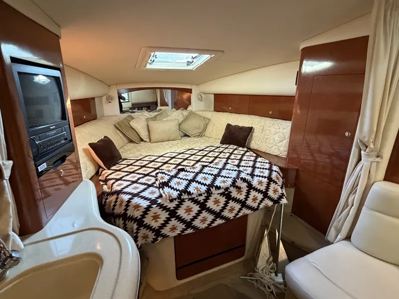 Slide: The Image of Sea Ray 320 Sundancer 2003 - 6068872