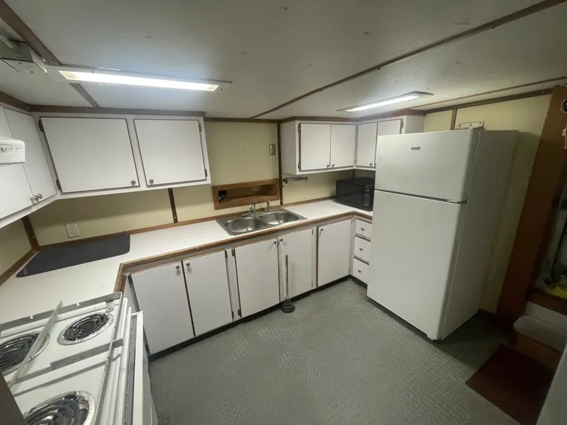 Slide: The Image of Breaux Brothers Crew Boat 1993 - 6069019