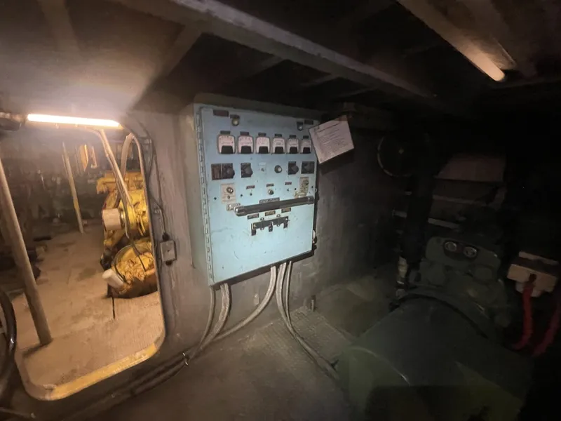 Slide: The Image of Breaux Brothers Crew Boat 1993 - 6069029