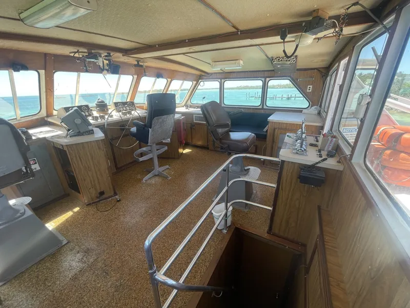 Slide: The Image of Breaux Brothers Crew Boat 1993 - 6069014