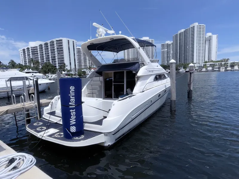 The Image of Sea Ray 450 Express Bridge 2001 - 6069105