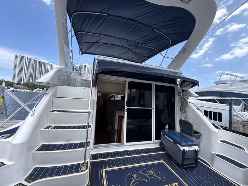 Slide: The Image of Sea Ray 450 Express Bridge 2001 - 6069045