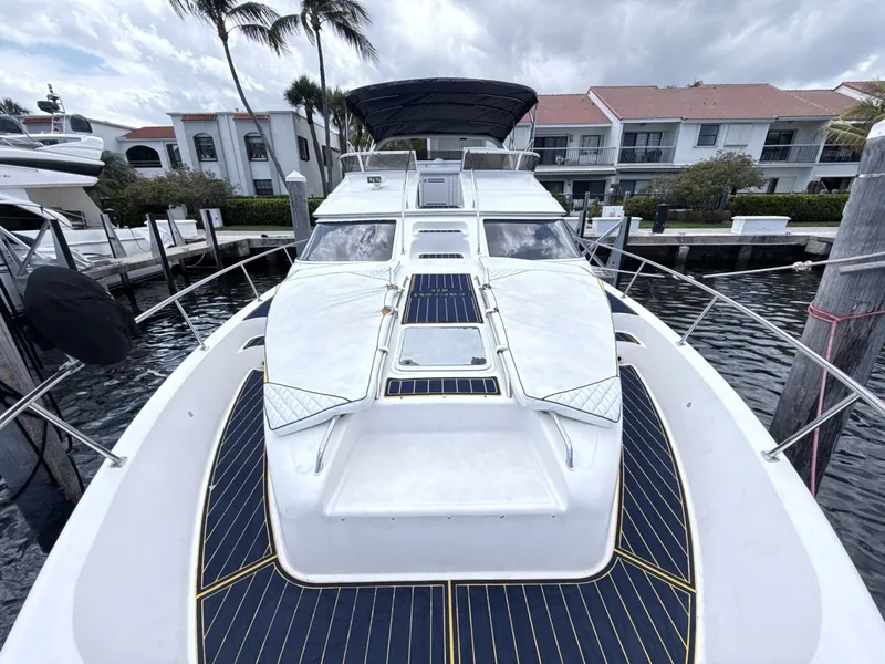 Slide: The Image of Sea Ray 450 Express Bridge 2001 - 6069043