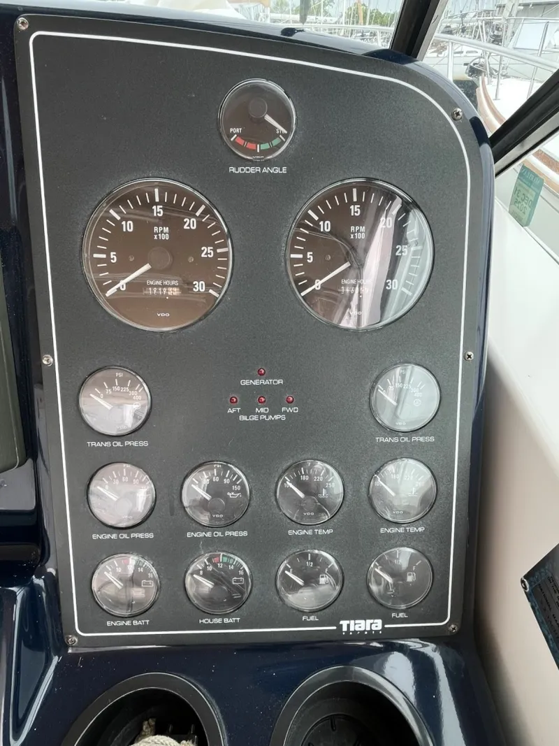 Slide: The Image of Tiara 3500 Open 1999 - 6069150