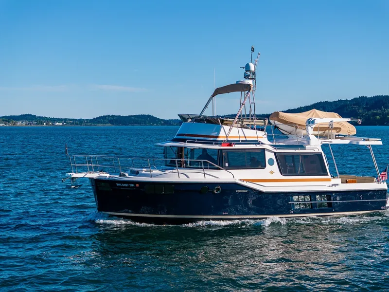 Slide: The Image of Ranger Tug R-41 CB 2020 - 6069225