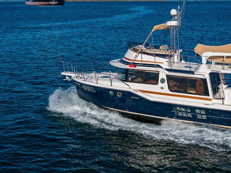 Slide: The Image of Ranger Tug R-41 CB 2020 - 6069241