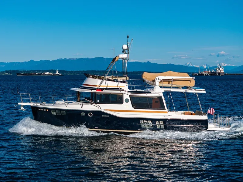 Slide: The Image of Ranger Tug R-41 CB 2020 - 6069240