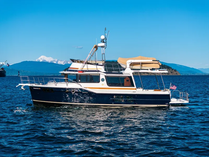 Slide: The Image of Ranger Tug R-41 CB 2020 - 6069227