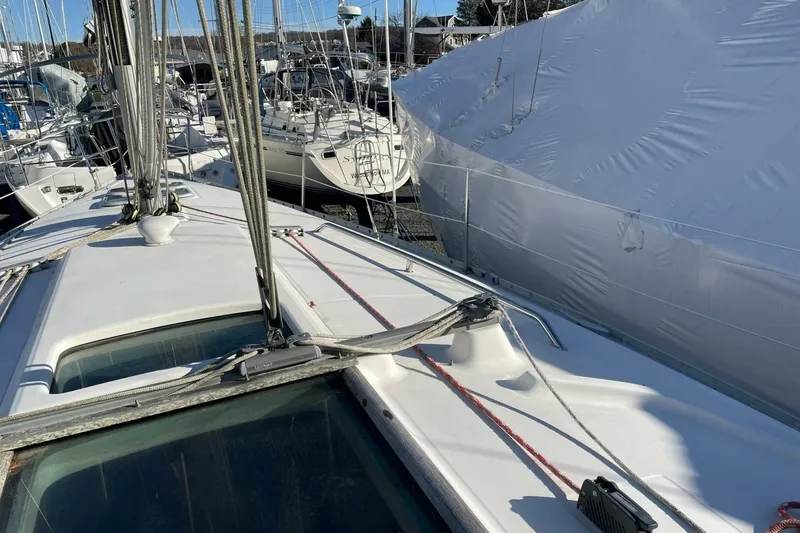 Slide: The Image of Beneteau Oceanis 361 2000 - 6069381