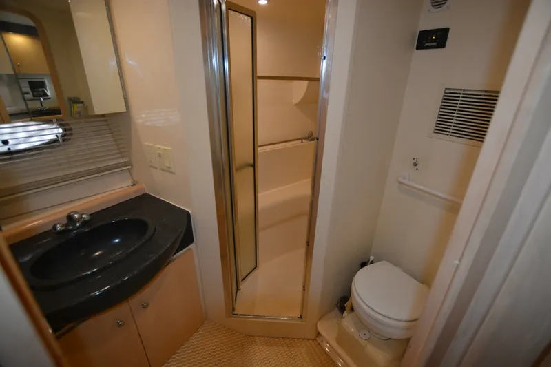 Slide: The Image of Carver Yachts 350 Mariner 2000 - 6069401