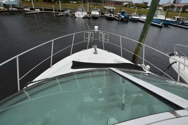 Slide: The Image of Carver Yachts 350 Mariner 2000 - 6069387