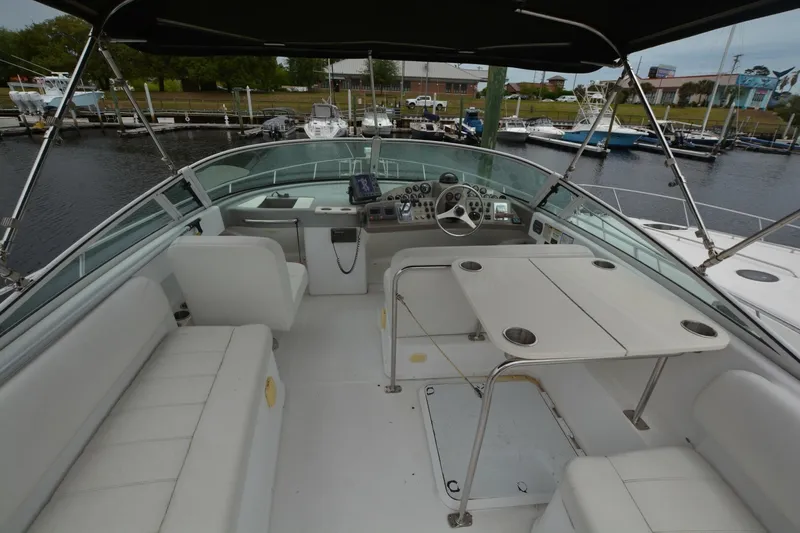Slide: The Image of Carver Yachts 350 Mariner 2000 - 6069391