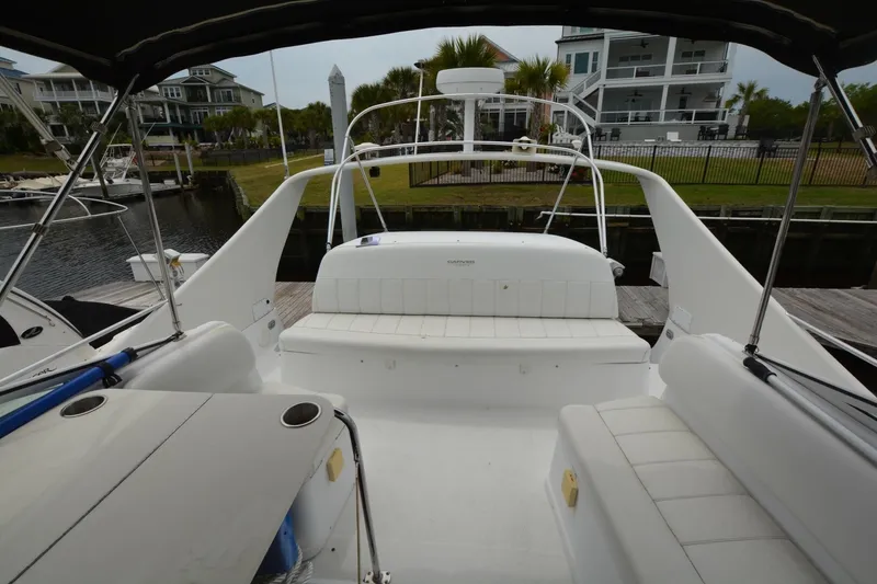 Slide: The Image of Carver Yachts 350 Mariner 2000 - 6069392