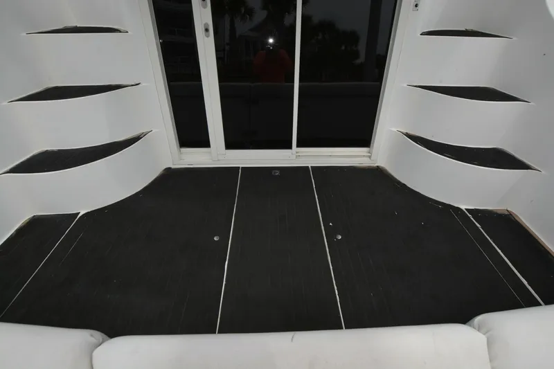 Slide: The Image of Carver Yachts 350 Mariner 2000 - 6069393