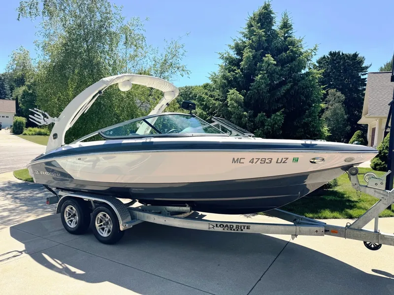 The Image of Regal 2100 Bowrider 2019 - 6069404