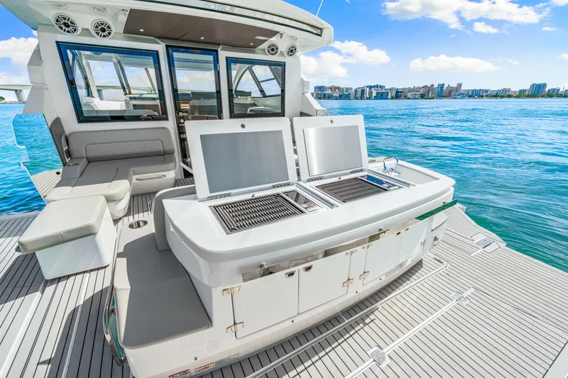Slide: The Image of Cruisers 50GLS OB 2026 - 6754369