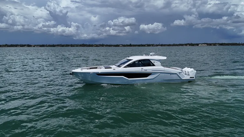 Slide: The Image of Cruisers 50GLS OB 2026 - 6205450