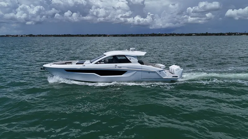 Slide: The Image of Cruisers 50GLS OB 2026 - 6205480