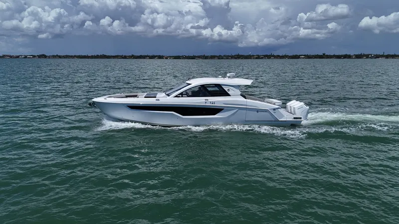 Slide: The Image of Cruisers 50GLS OB 2026 - 6205482