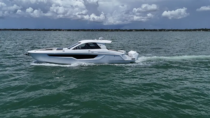 Slide: The Image of Cruisers 50GLS OB 2026 - 6205483