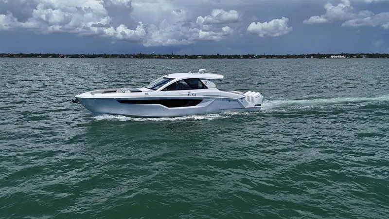 Slide: The Image of Cruisers 50GLS OB 2026 - 6205484