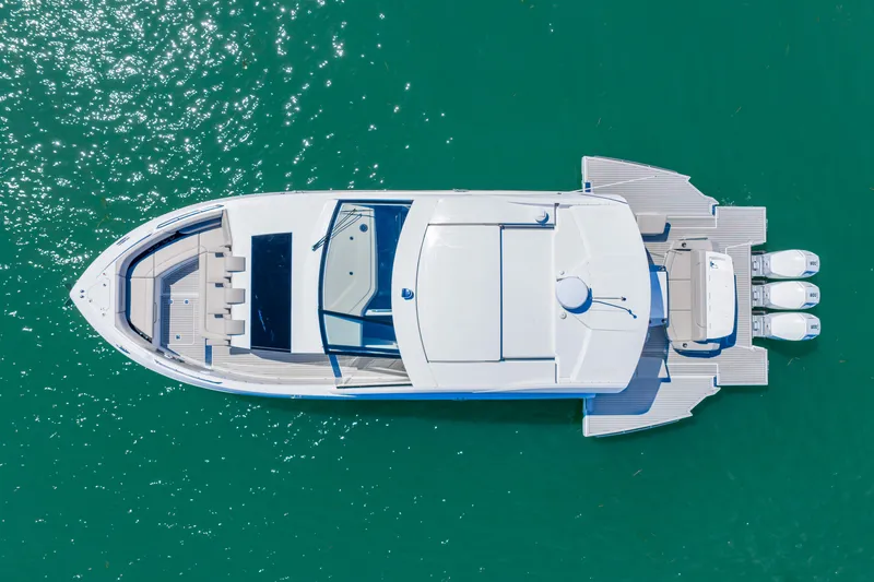 Slide: The Image of Cruisers 50GLS OB 2026 - 6754407