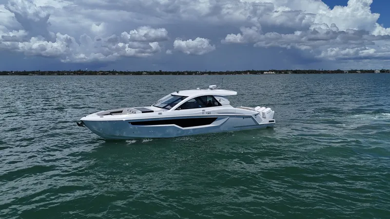 Slide: The Image of Cruisers 50GLS OB 2026 - 6205451
