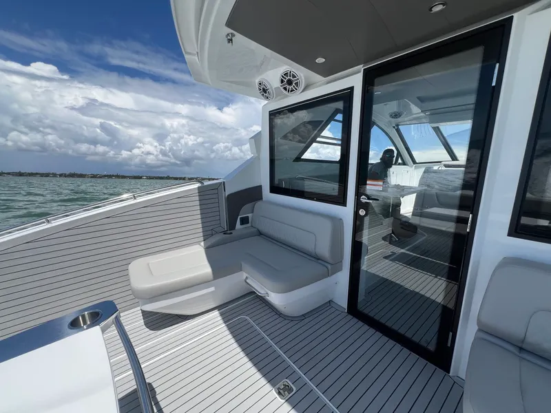 Slide: The Image of Cruisers 50GLS OB 2026 - 6205488