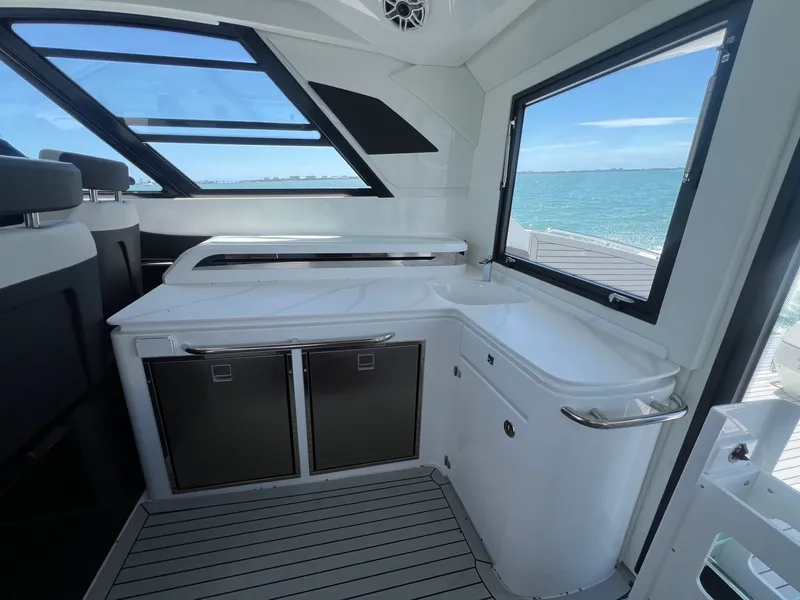 Slide: The Image of Cruisers 50GLS OB 2026 - 6205496