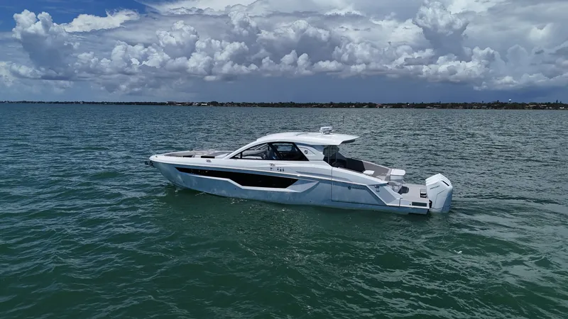 Slide: The Image of Cruisers 50GLS OB 2026 - 6205452