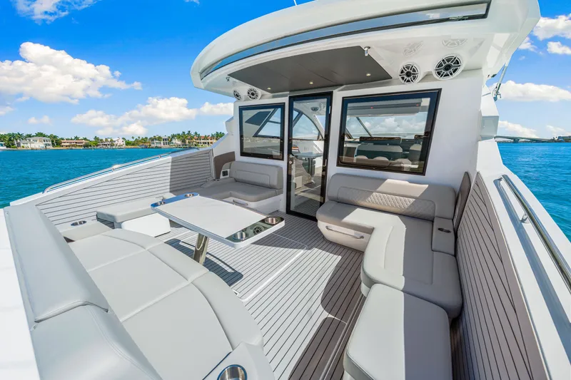 Slide: The Image of Cruisers 50GLS OB 2026 - 6754376