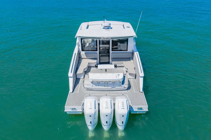 Slide: The Image of Cruisers 50GLS OB 2026 - 6754414