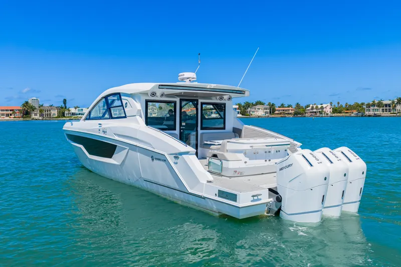 Slide: The Image of Cruisers 50GLS OB 2026 - 6754417