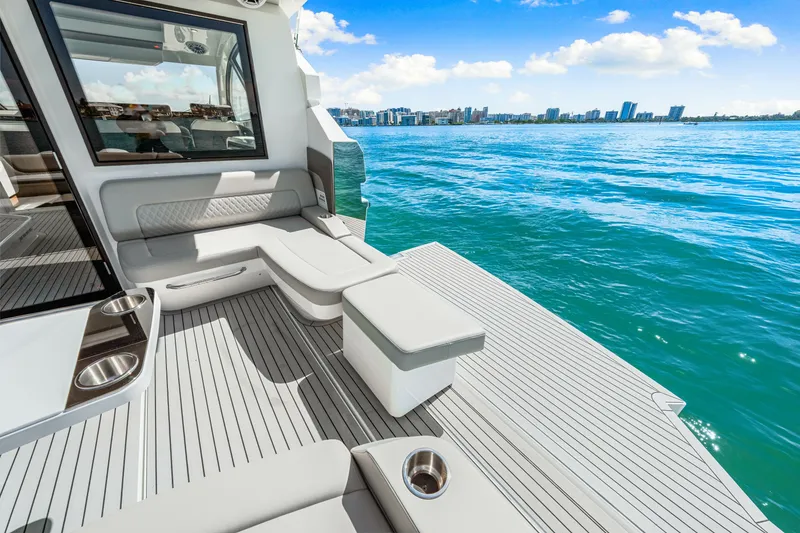 Slide: The Image of Cruisers 50GLS OB 2026 - 6754368
