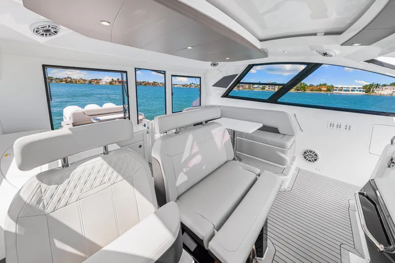 Slide: The Image of Cruisers 50GLS OB 2026 - 6754348