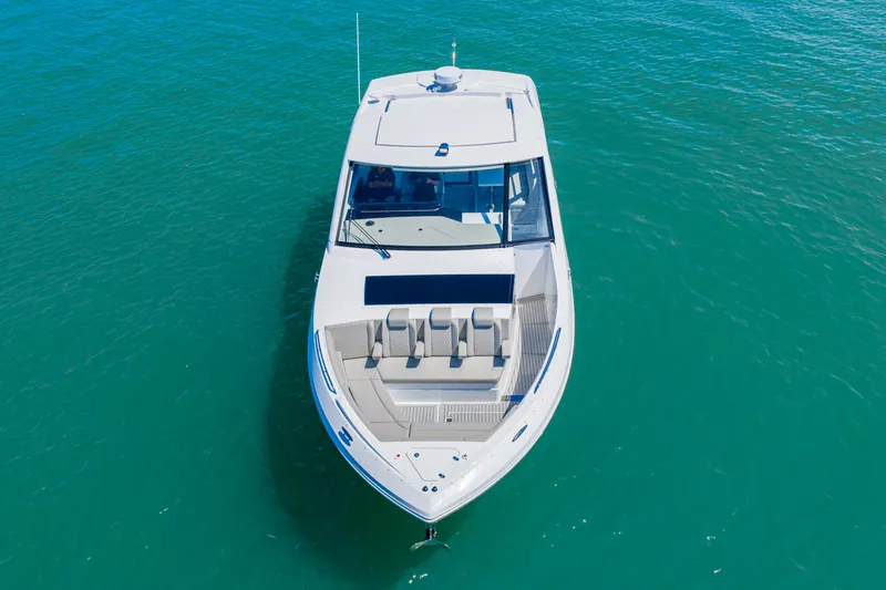 Slide: The Image of Cruisers 50GLS OB 2026 - 6754423