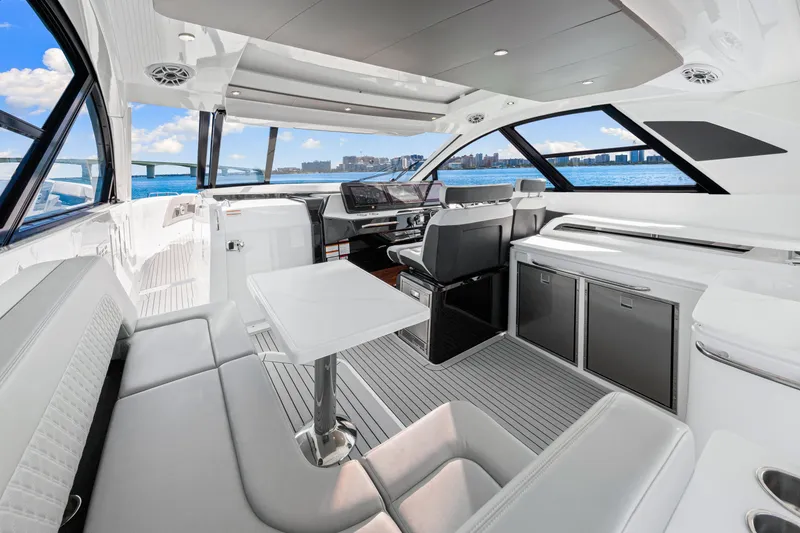 Slide: The Image of Cruisers 50GLS OB 2026 - 6754359