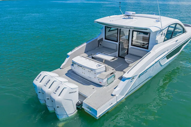 Slide: The Image of Cruisers 50GLS OB 2026 - 6754418