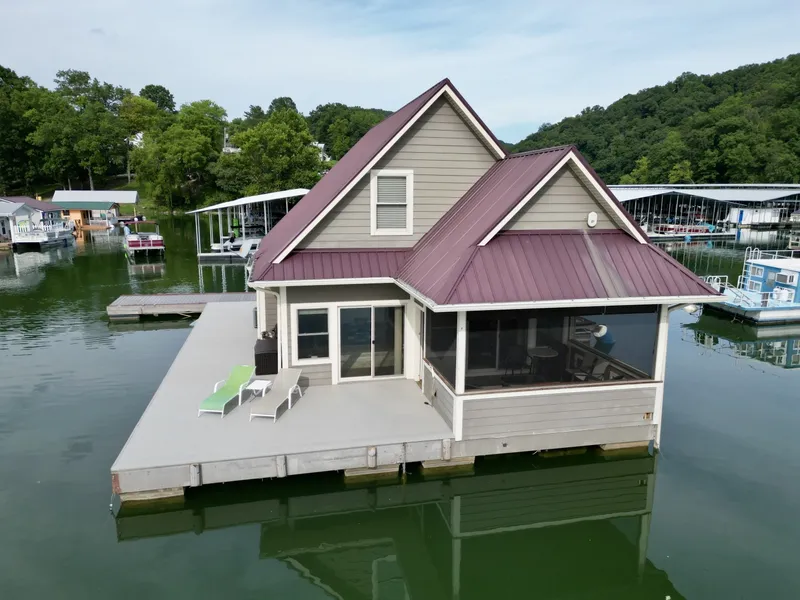Slide: The Image of Custom Floating Cabin - Approx 1340sqft 2010 - 6070431