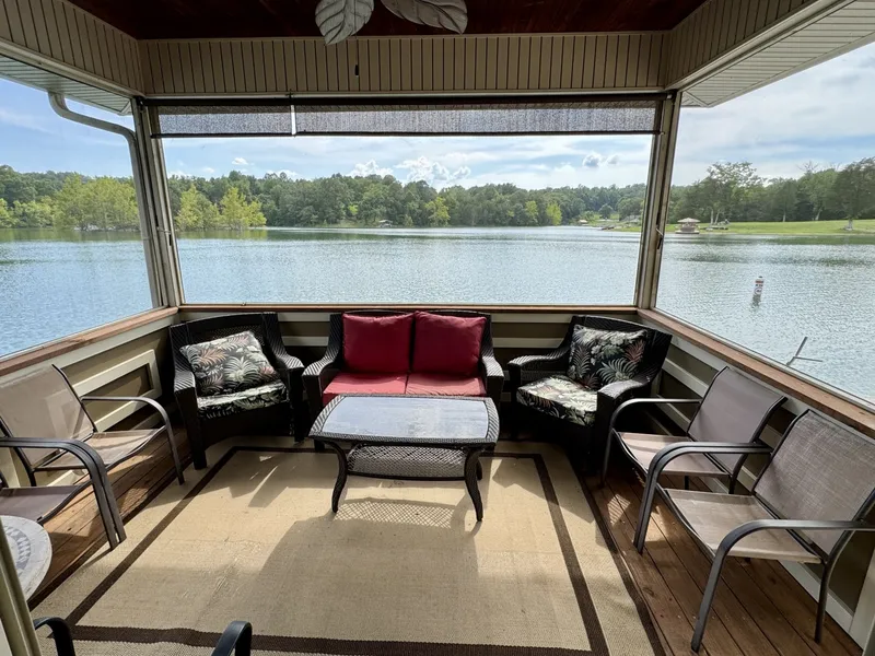 Slide: The Image of Custom Floating Cabin - Approx 1340sqft 2010 - 6070476