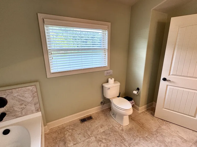Slide: The Image of Custom Floating Cabin - Approx 1340sqft 2010 - 6070500