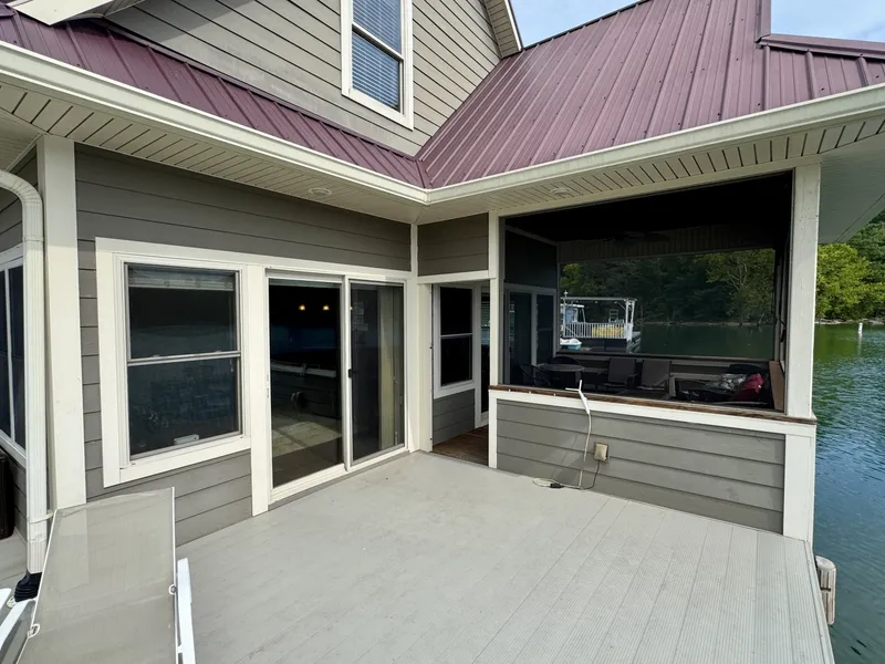 Slide: The Image of Custom Floating Cabin - Approx 1340sqft 2010 - 6070514