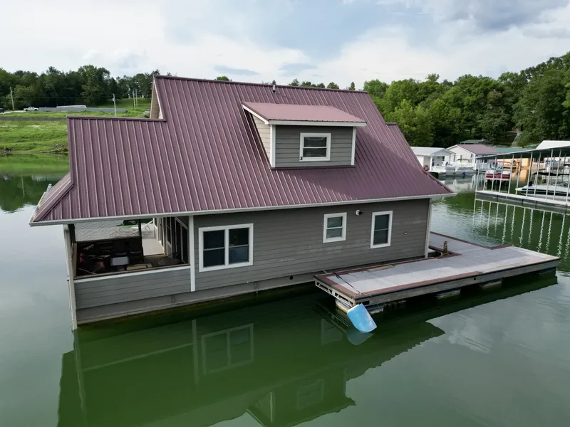 Slide: The Image of Custom Floating Cabin - Approx 1340sqft 2010 - 6070435