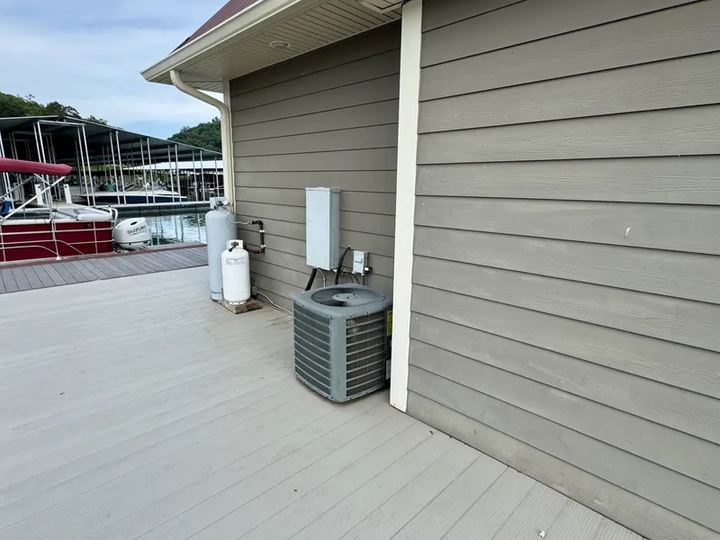 Slide: The Image of Custom Floating Cabin - Approx 1340sqft 2010 - 6070517