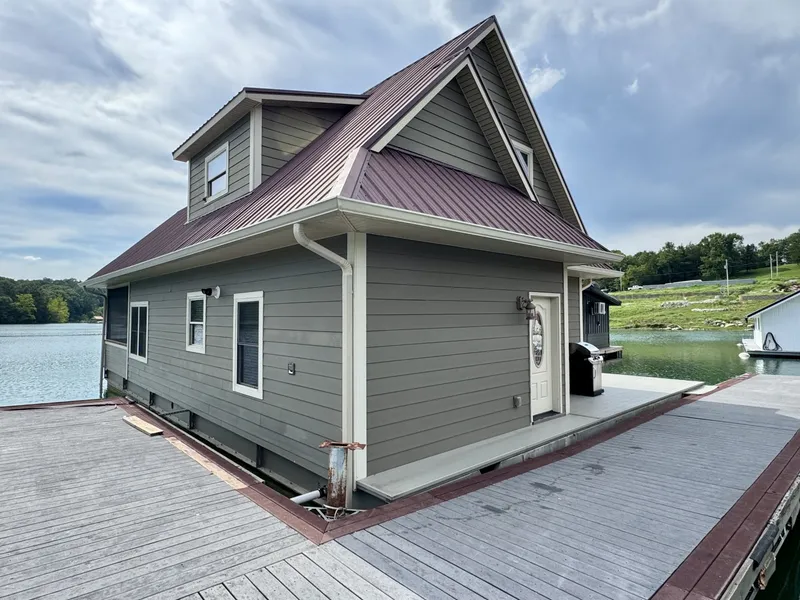 Slide: The Image of Custom Floating Cabin - Approx 1340sqft 2010 - 6070525